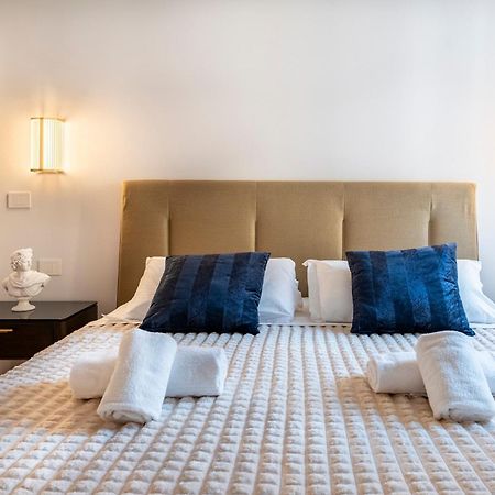 The Old Palace- Luxury Suites Signoria Florenţa Exterior foto