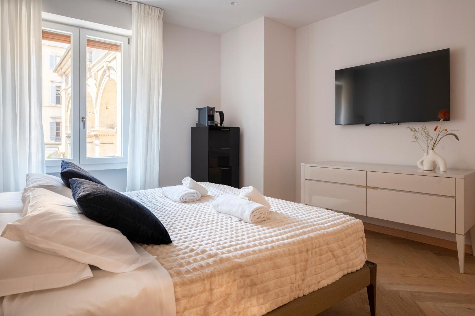 The Old Palace- Luxury Suites Signoria Florenţa Exterior foto